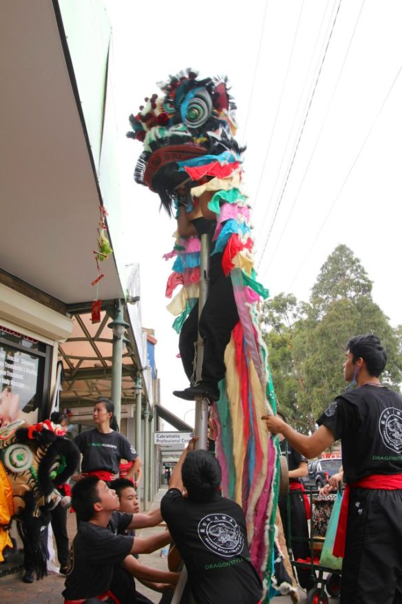Stretching out its mane and tail